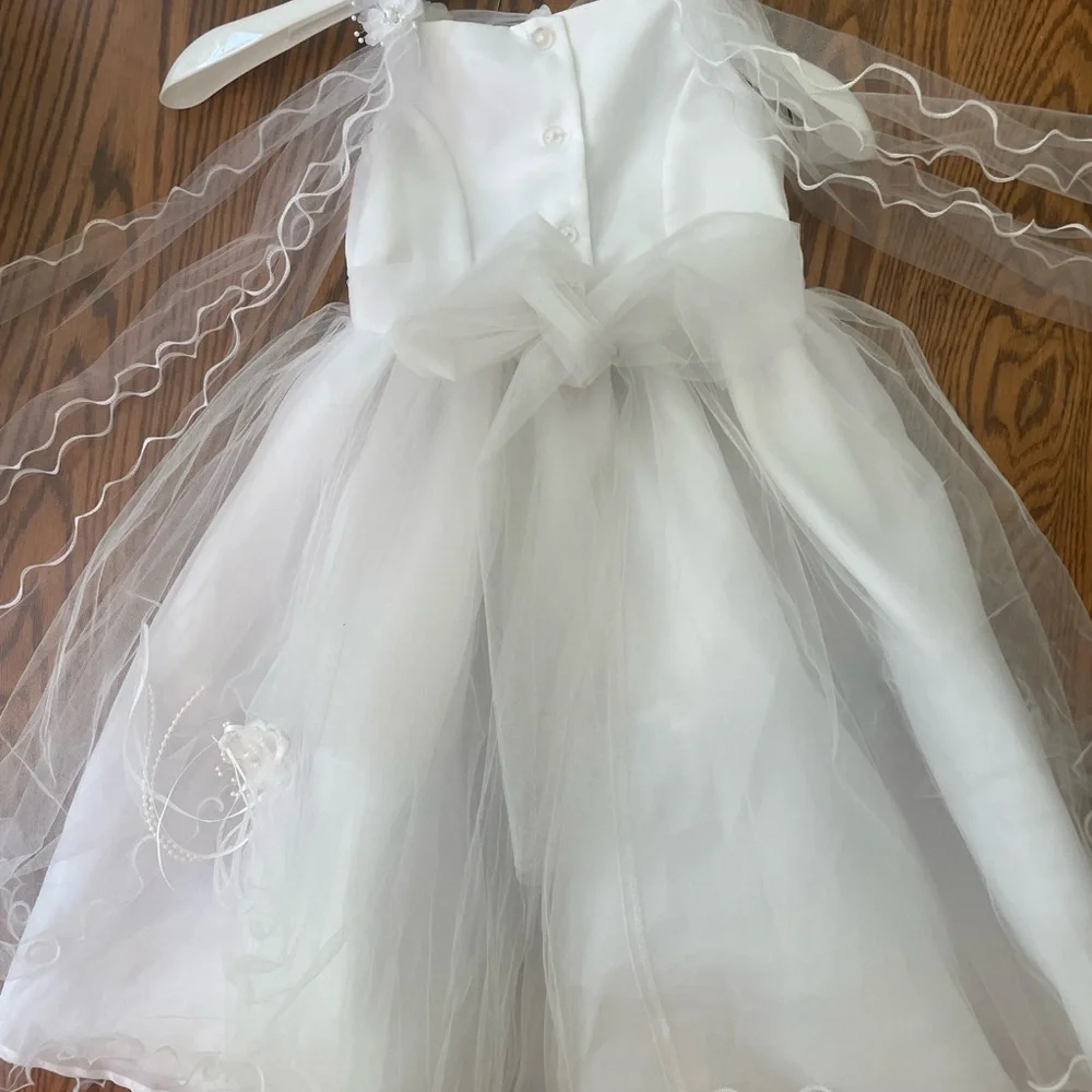 🟢 3 for $15 - FLOWER GIRL White chiffon dress with crinolines. Size 5T - Picture 4 of 8